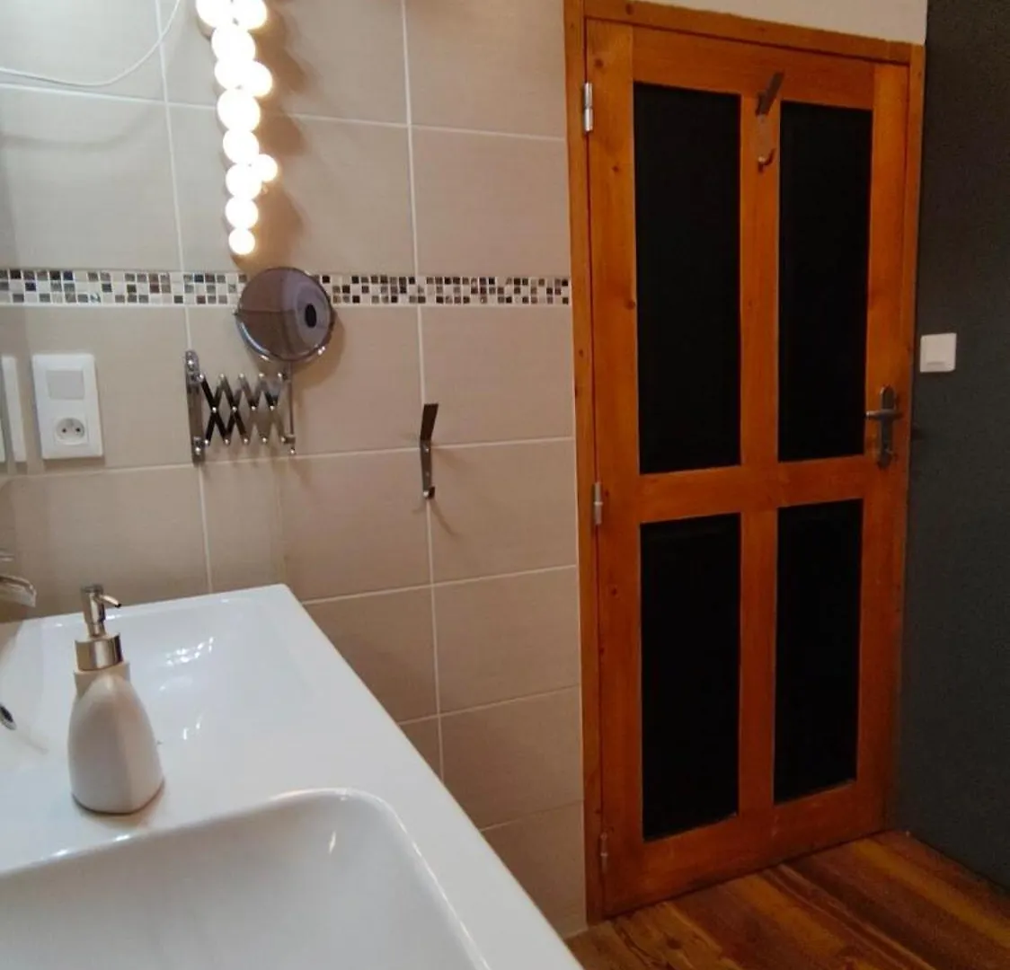 Maison Triplex Atypique Centre-Historique 140 M2 Embrun Holiday home