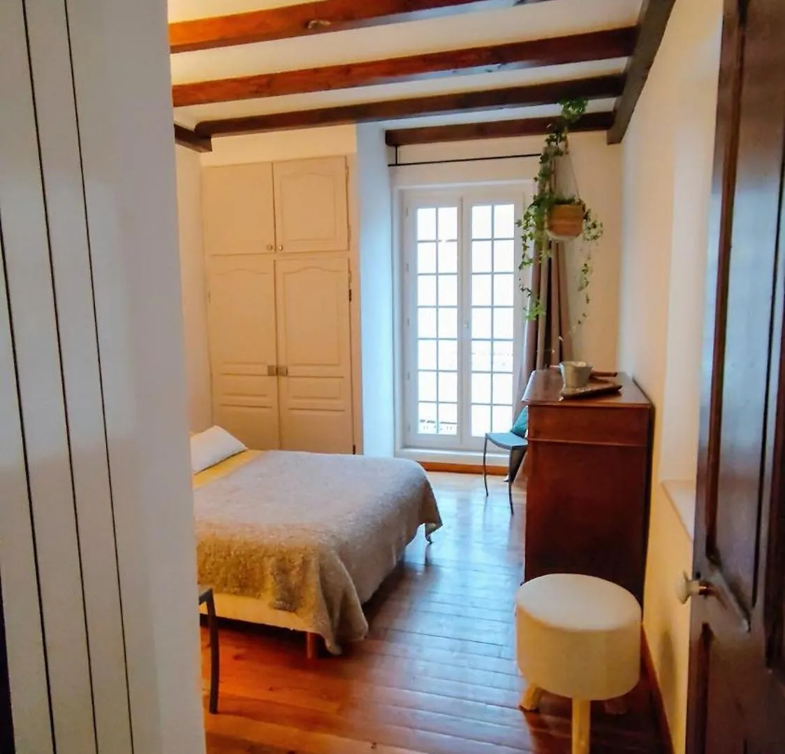 Maison Triplex Atypique Centre-Historique 140 M2 Embrun Holiday home