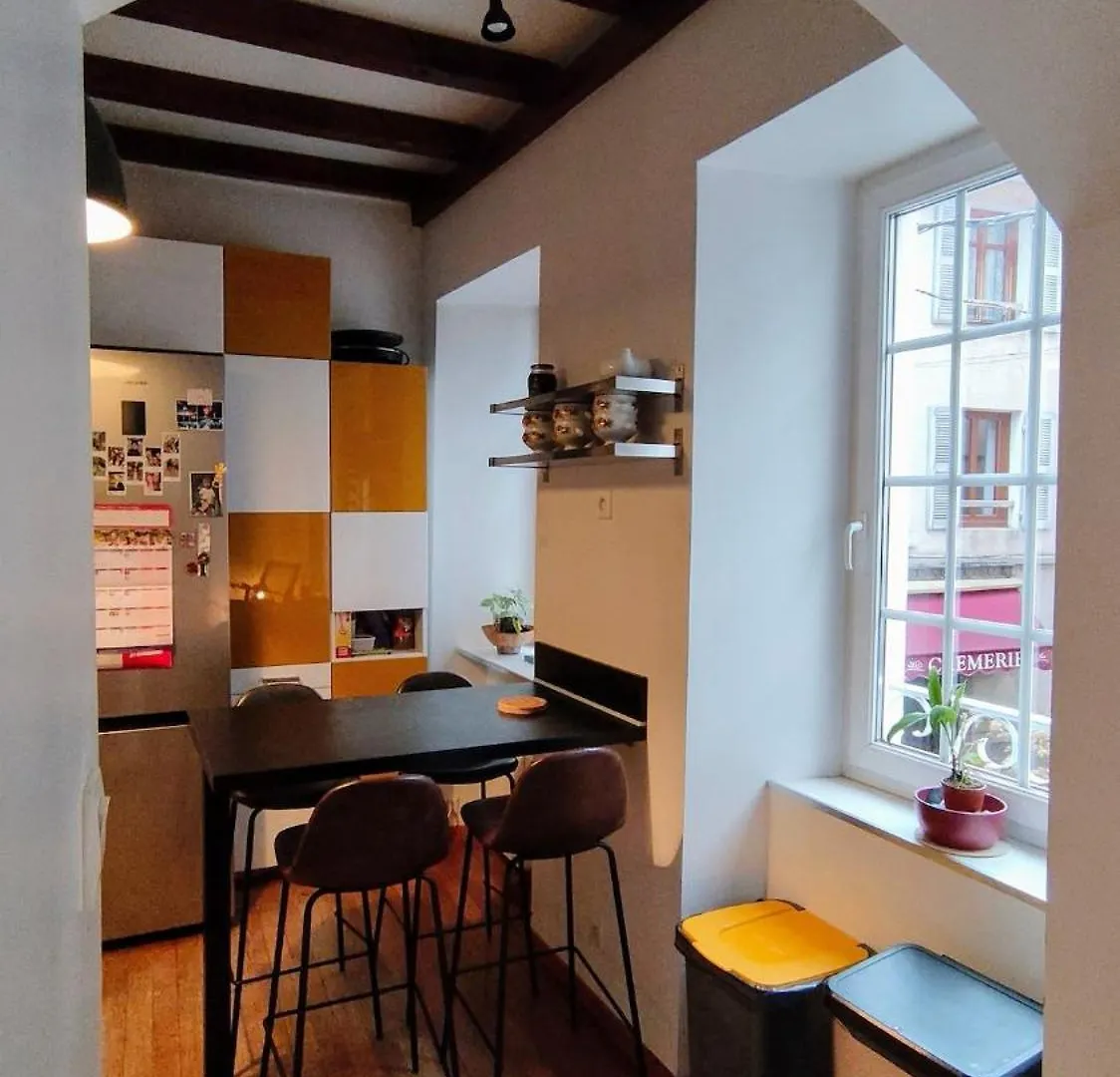 Holiday home Maison Triplex Atypique Centre-Historique 140 M2 Embrun