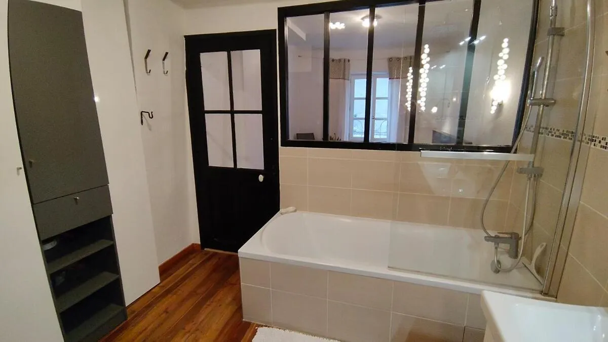 Holiday home Maison Triplex Atypique Centre-Historique 140 M2 Embrun