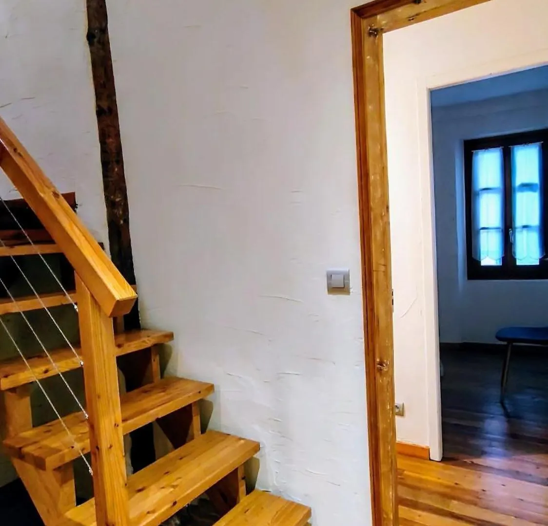 Maison Triplex Atypique Centre-Historique 140 M2 Embrun